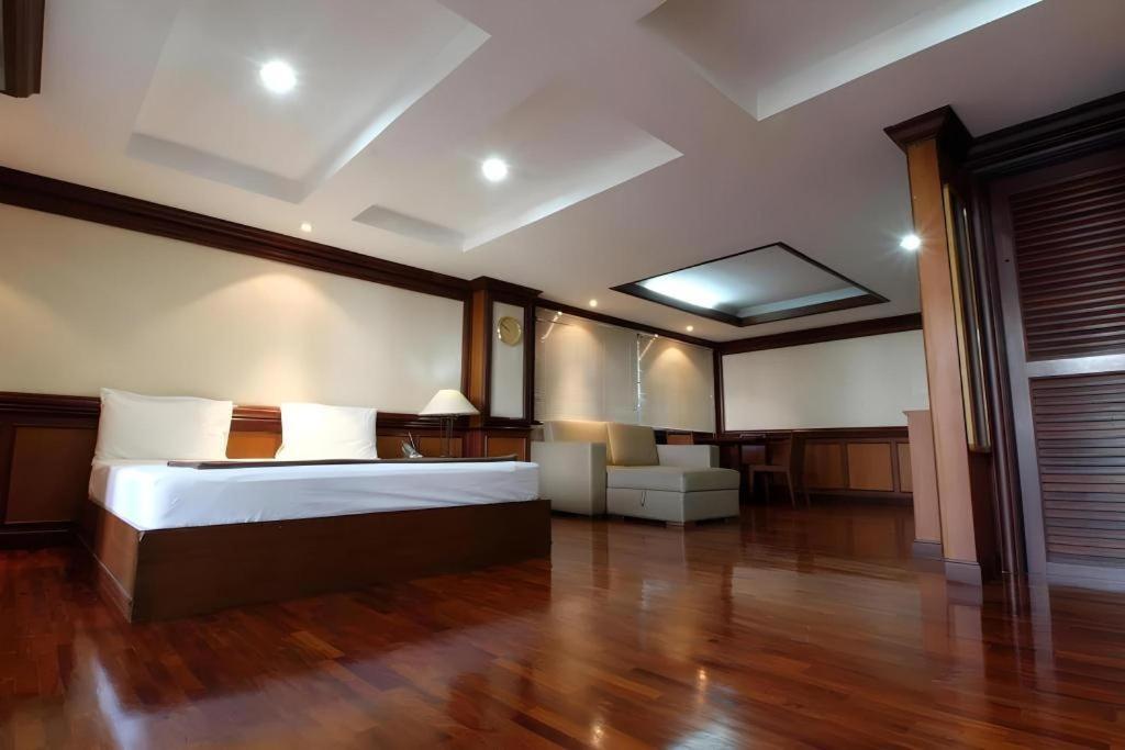 โรงแรมอลาเมดา สวีท  กรุงเทพมหานคร ภายนอก รูปภาพ